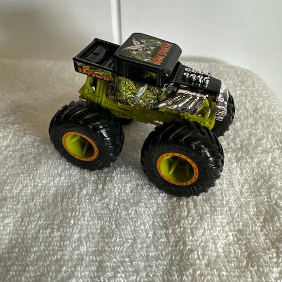 Lot of 10 Hot Wheels Monster Jam 1:64 Scale Diecast Trucks Collection - Picture 2 of 11